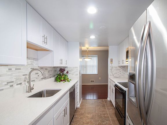 4th image of 7808 Trevino Ln