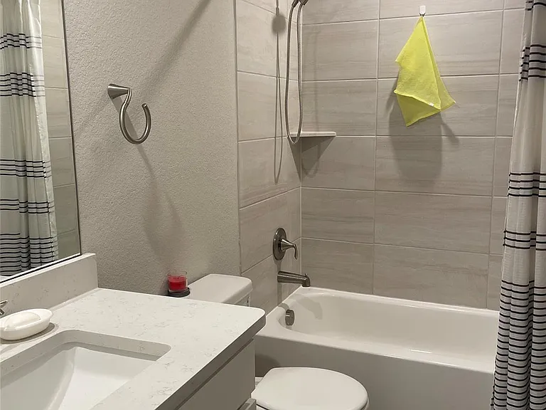104 Greenspire Downs Dr — Photo 9