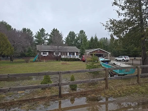 5019 Thumb Lake Rd, Boyne Falls, MI 49713
