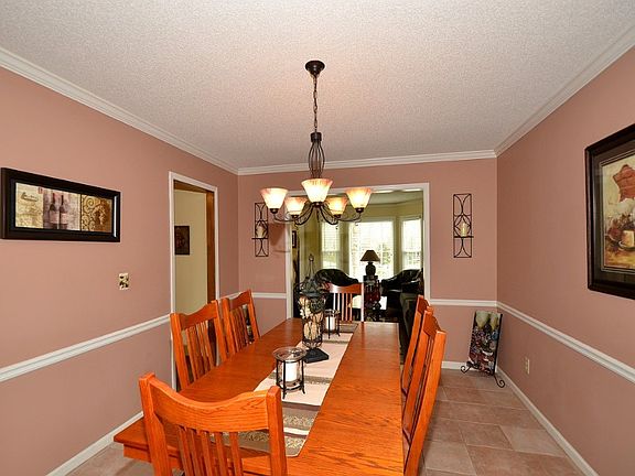 5th image of 1710 Winston Ct