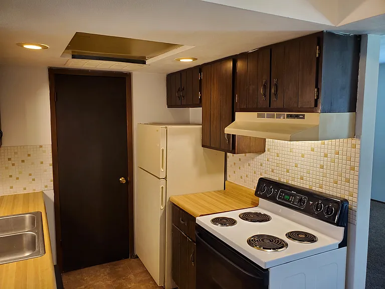 307 N 44th St #2 — Photo 7