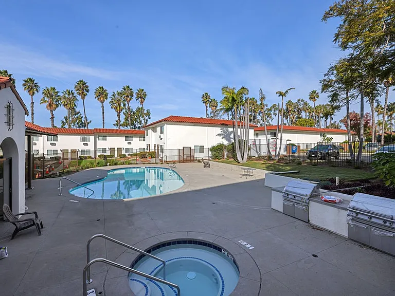 Mesa Palms Apartments — Photo 19