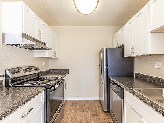 4th image of 36826 Cherry St #F255