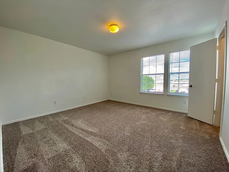 6608 Ferrystone Pass — Photo 20