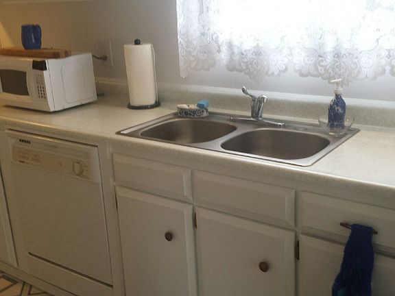 4th image of 11717 Ne 50th Ave Unit 9