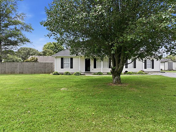 3rd image of 119 Trailside Dr