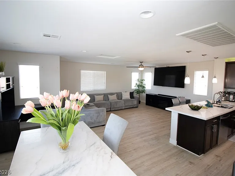 9955 Heritage Desert St — Photo 3