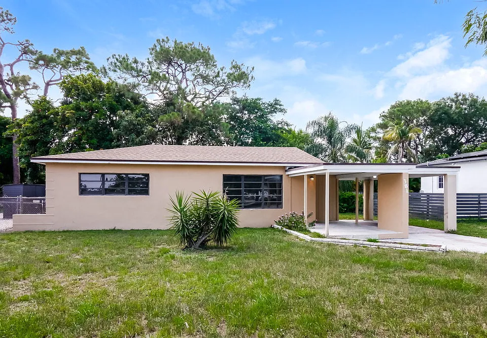 381 Carolina Ave