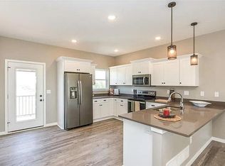 250 W Forevergreen Rd, North Liberty, IA 52317