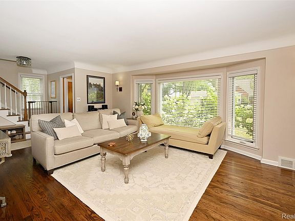 5th image of 4411 N Verona Cir