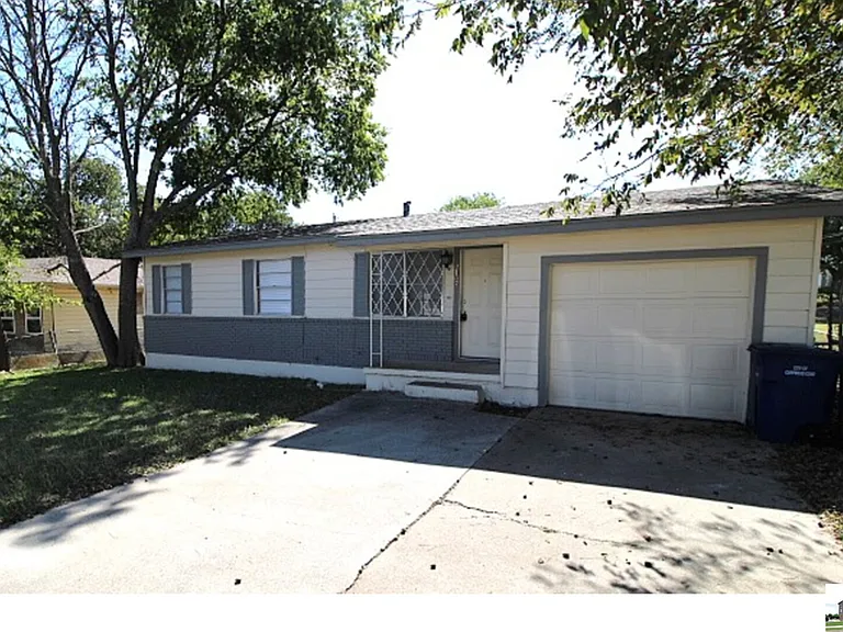 2107 Brantley Ave — Photo 27