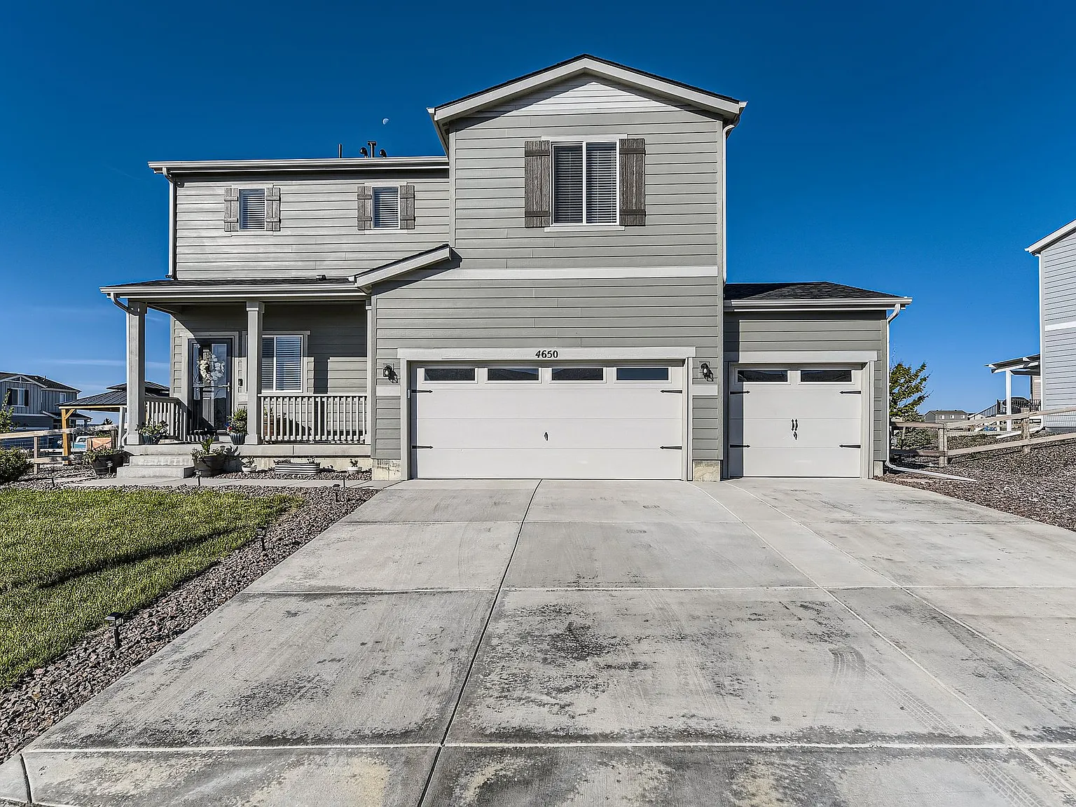 3 bed, 2.5 bath, 1904 sqft, $3,200 — Photo 1