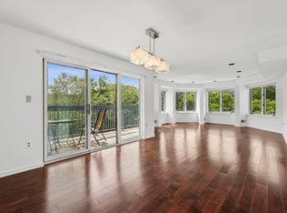 414 Chase Ct #414, Edgewater, NJ 07020