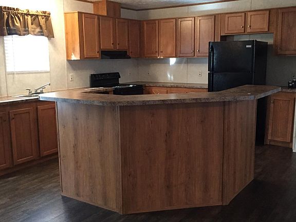 All kitchen appliances included