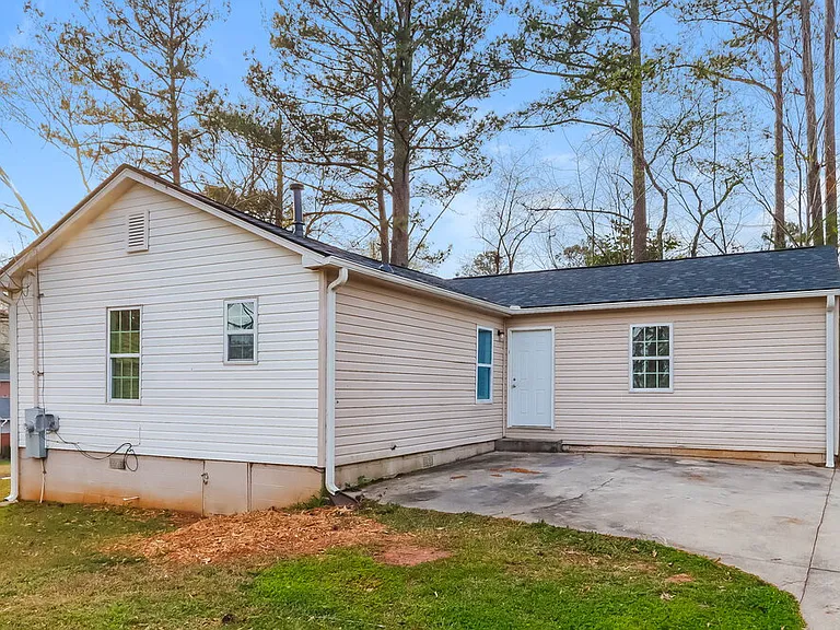 1308 Greenbriar Dr — Photo 16