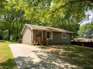 2920 E 27th St, Des Moines, IA 50317
