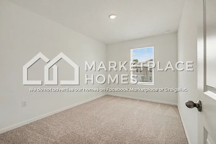 12014 Sylvia St — Photo 17