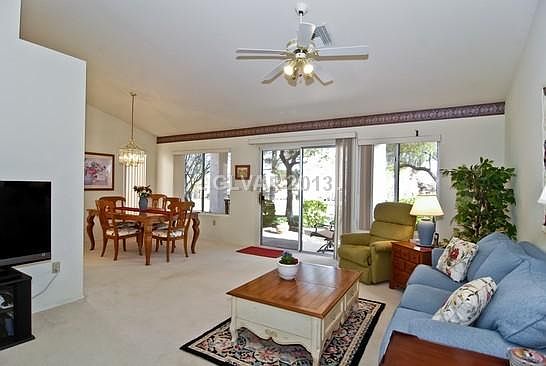 4th image of 2604 Highvale Dr