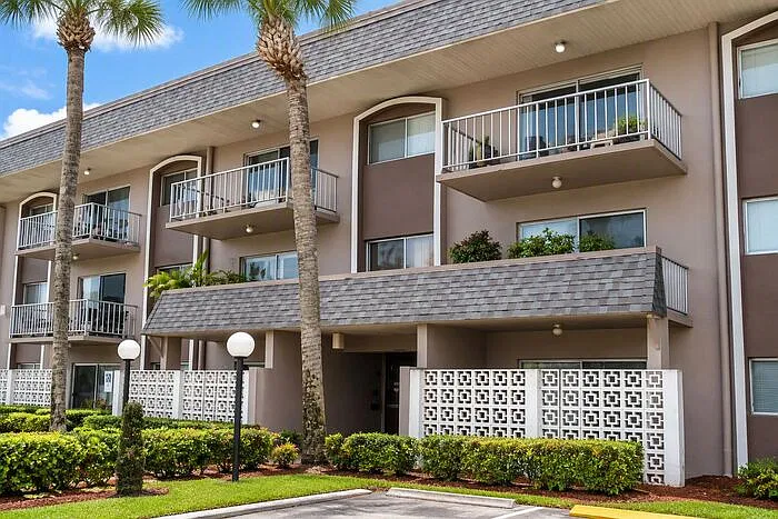 1 bed, 1.0 bath, 667 sqft, $1,150 — Photo 1