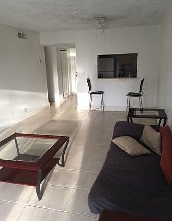 4th image of 13480 NE 6th Ave APT 308