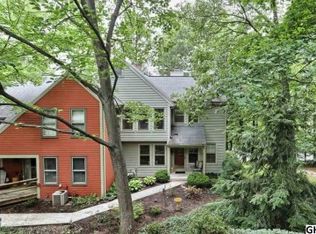 1128 Draymore Ct, Hummelstown, PA 17036