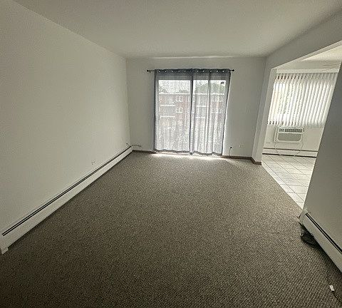 3rd image of 4752 W 101st St APT 6C