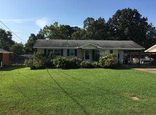 110 E Martin St, Collinwood, TN 38450