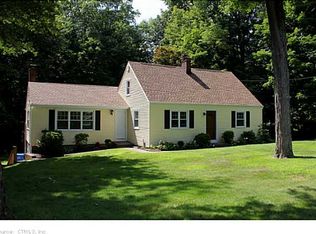 10 Lois Cir, Monroe, CT 06468
