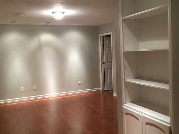 4th image of 6734 Creekhead Dr