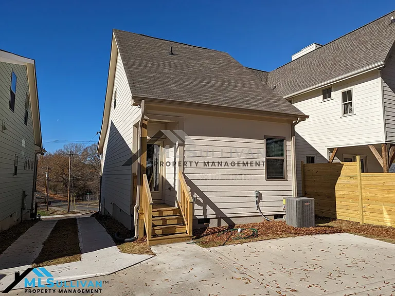 701 Grant St — Photo 8