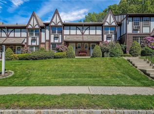 72 Yorkshire Dr, Suffern, NY 10901
