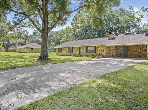 126 Saint Mary Ave, Opelousas, LA 70570