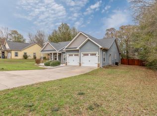 106 Telford Ln, Enterprise, AL 36330