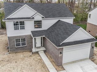 14004 Arlene Ln, Belleville, MI 48111