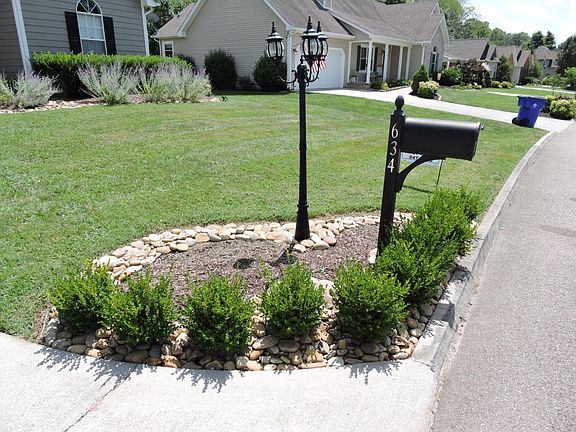 3rd image of 634 Whitesburg Dr