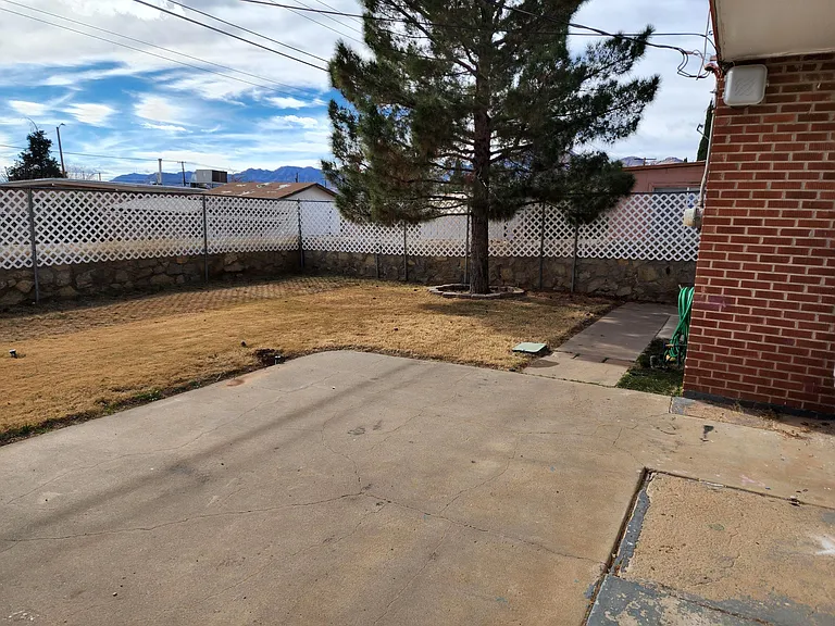 5116 Beals Dr — Photo 27