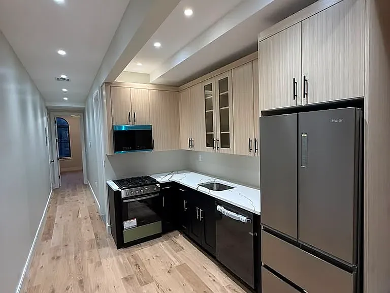 221 Ralph Ave #2L — Photo 2