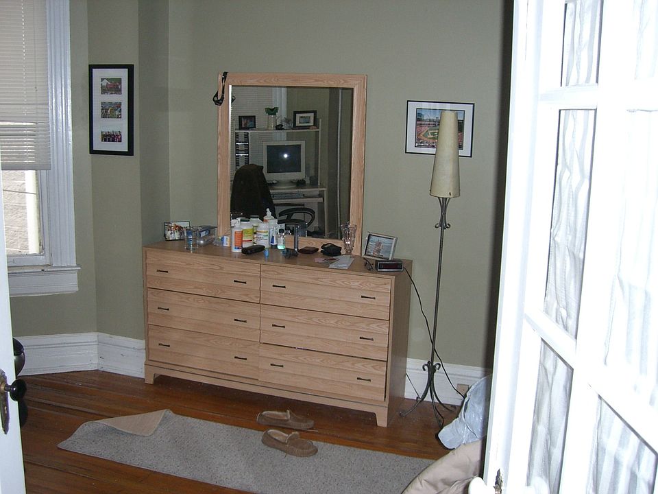 1st image of 1832 N Talman Ave #1