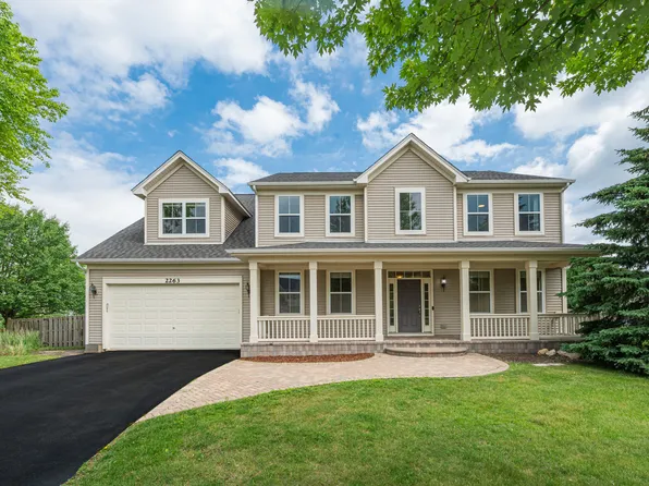 2263 Green Glade Way, Wauconda, IL 60084