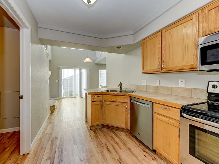 4801 Spyglass Dr — Photo 4