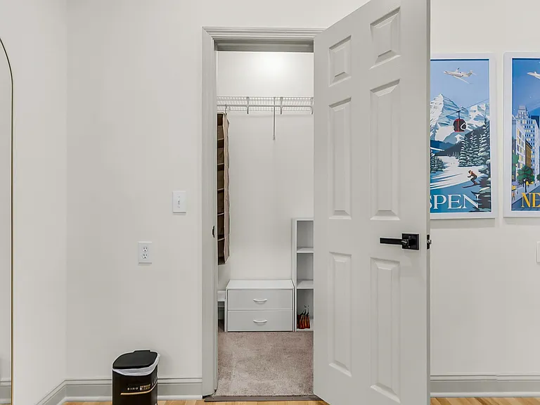 5049 Spaniel Dr — Photo 35