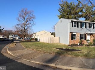 135 N Harrison Rd, Sterling, VA 20164