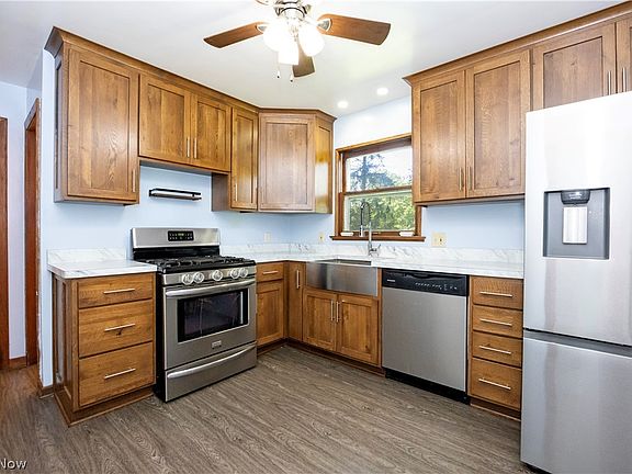 5th image of 2874 Melrose Dr