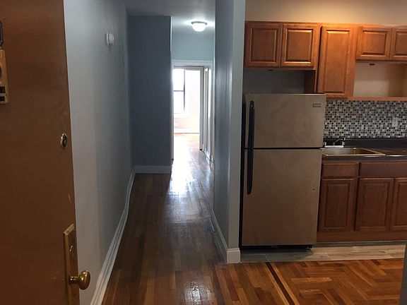 2nd image of 1202 Spofford Ave APT 4F