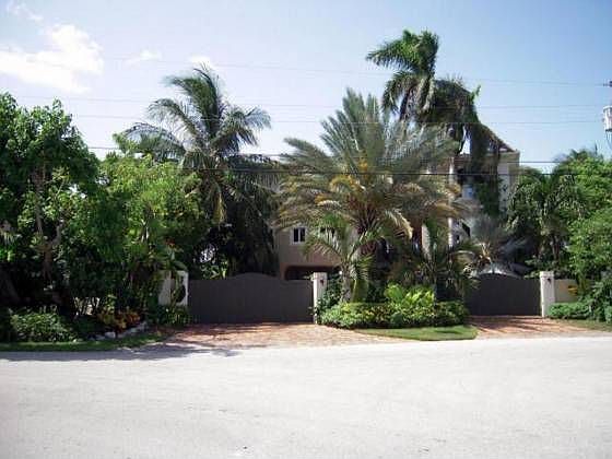1st image of 1112 Venetian Blvd