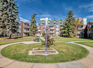 7220 144th Ave NW #206, Edmonton, AB T5C3E4