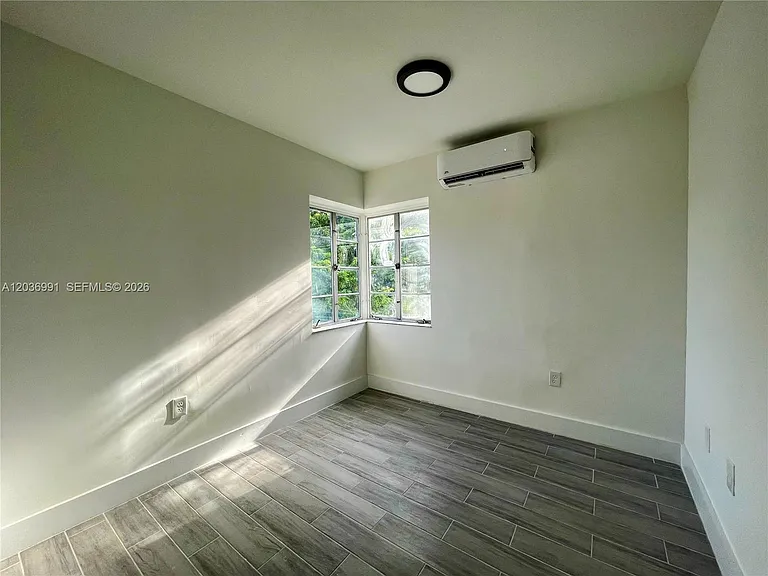 455 NE 62nd St #2 — Photo 7