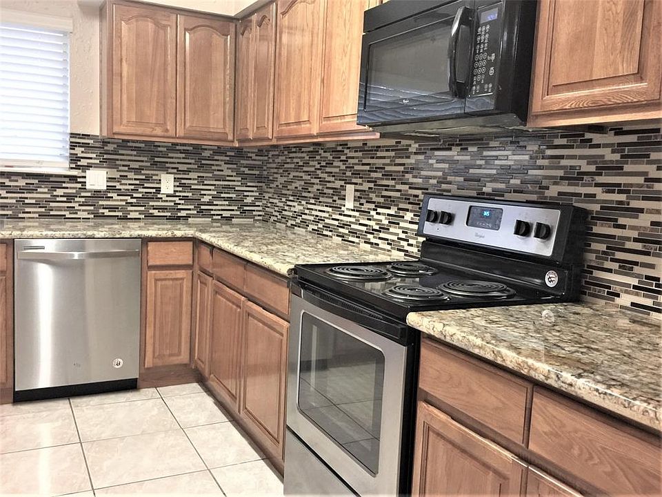 1st image of 3226 Bolton Gardens Dr