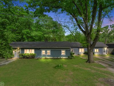 6482 Riverdale Rd, Whitmore Lake, MI, 48189