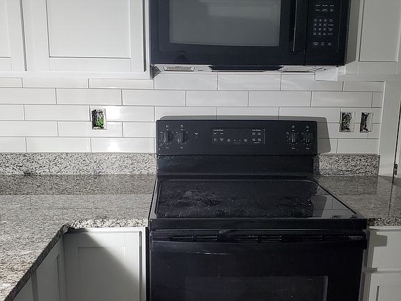 2nd image of 3863 S Blue Lake St